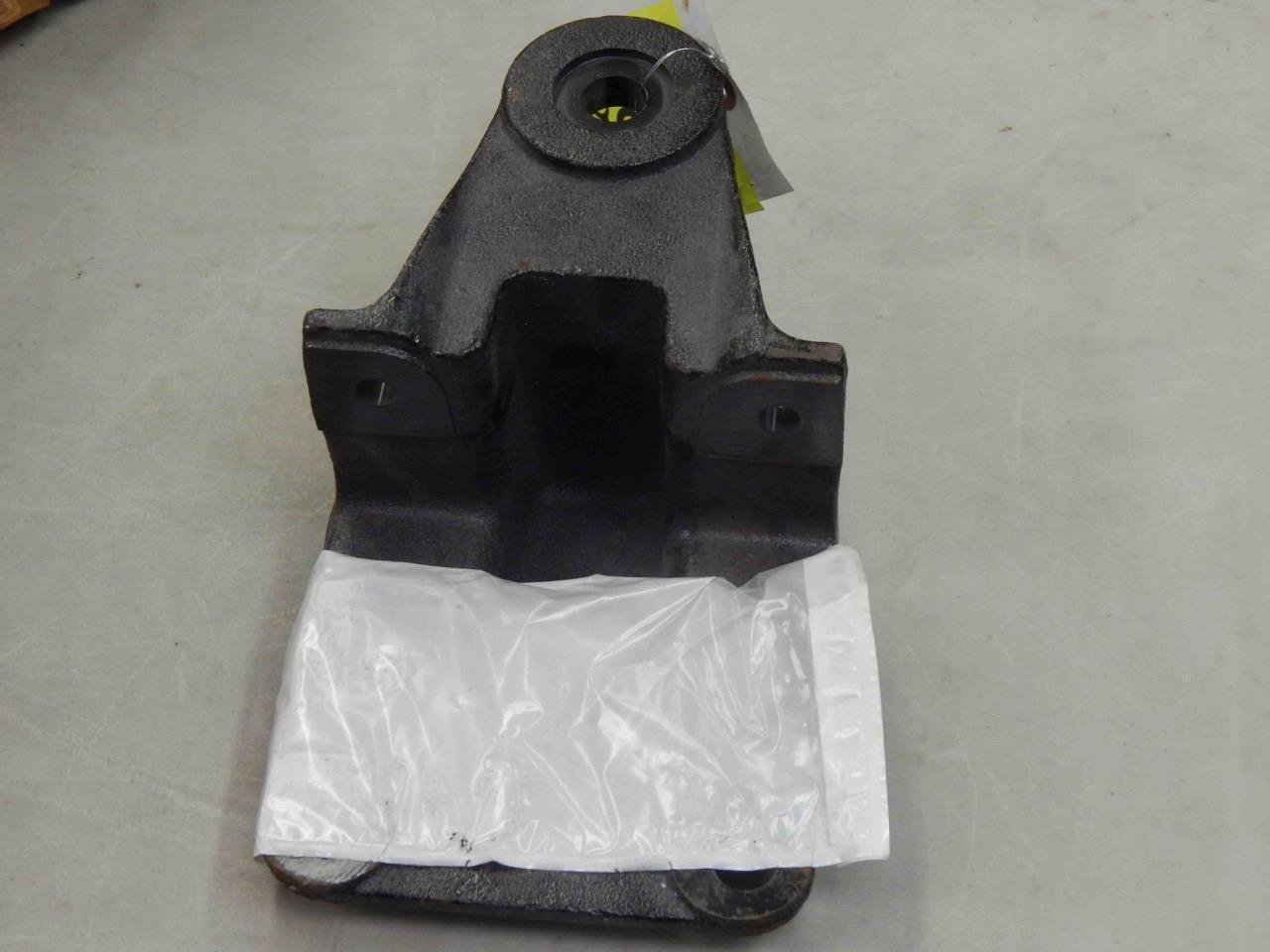 #184 Stabil-Ride Detroit Steel Products DSP S-2048 S-1 Leaf Spring Hanger - Image 6