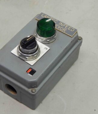 Cutler Hammer Eaton 10250T Enclosure Control Station On/Off Switch