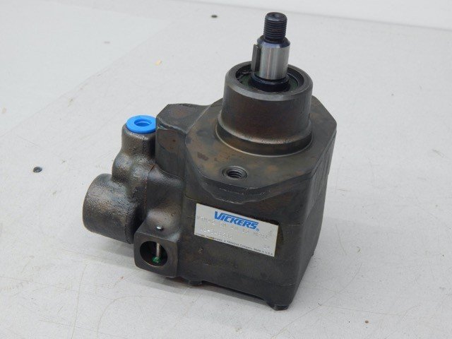 Genuine Vickers VTM42-50-40-12-MFR1, 02-348532 Hydraulic Pump - Image 4