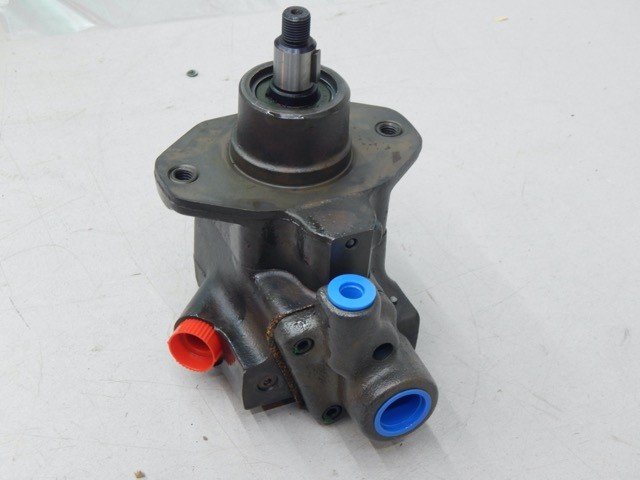 Genuine Vickers VTM42-50-40-12-MFR1, 02-348532 Hydraulic Pump - Image 7