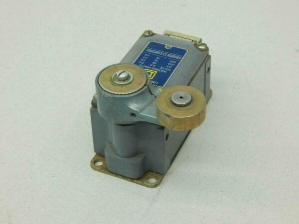 Square D 9007-M11B, 9007M11B Limit Switch - Image 3