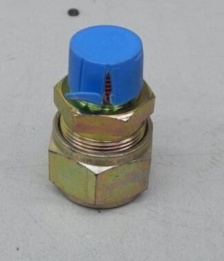Detroit Diesel 8925097, Fluid Connector & Fitting, 0.875" x 0.75" NPTF