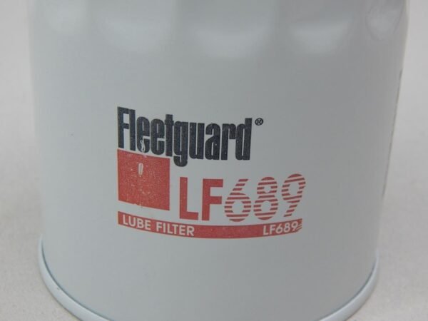 Fleetguard LF689, Lube Oil Filter - Image 4