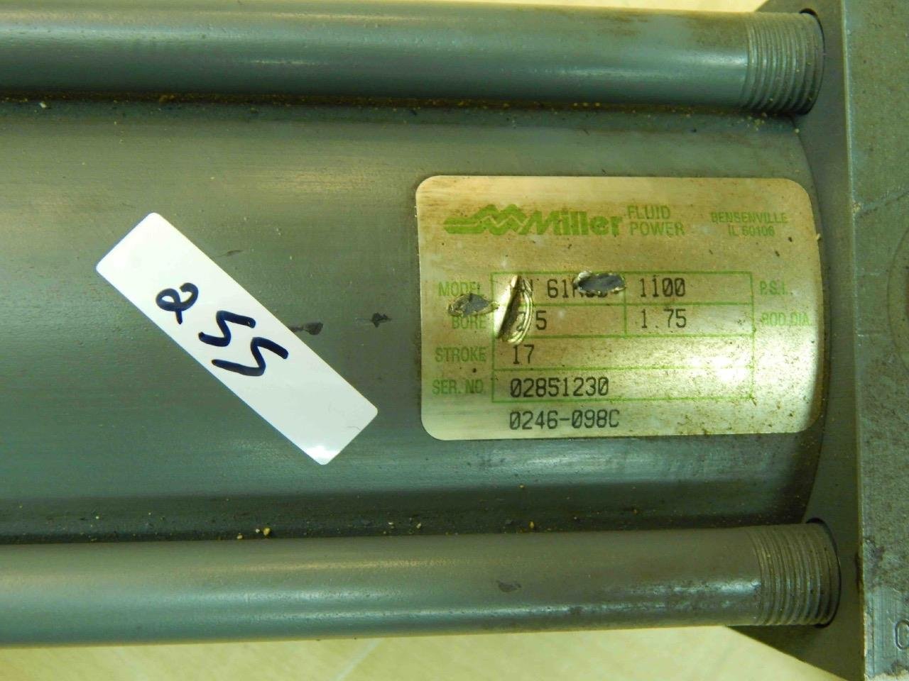 Miller HV Series Stroke 17" Bore 2-1/2" Rod 1-3/4" 1100 PSI Hydraulic Cylinder - Image 3