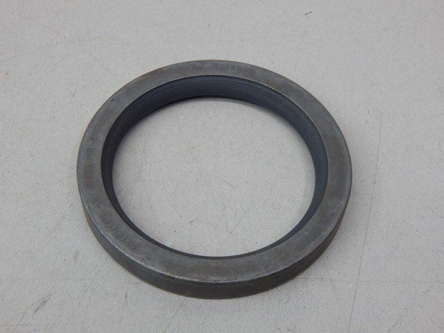 OEM Cummins 3278033 Plain Encased Seal