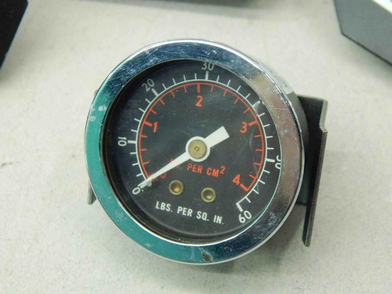 Pressure Gauge 0-60PSI, 677-8653-001 (Lot of 4) #01377 - Image 3