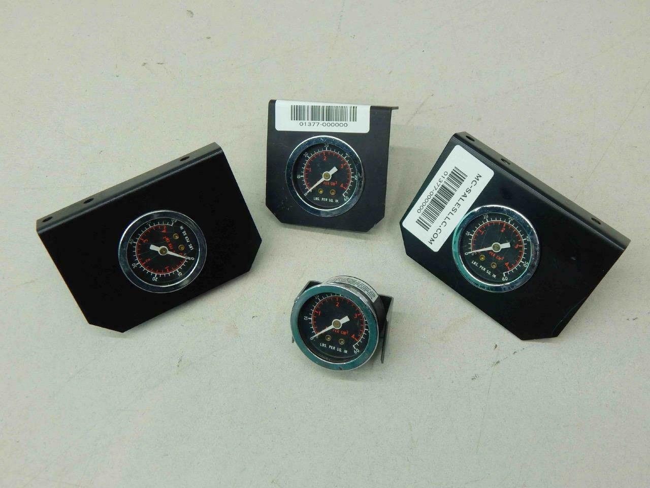 Pressure Gauge 0-60PSI, 677-8653-001 (Lot of 4) #01377 - Image 4