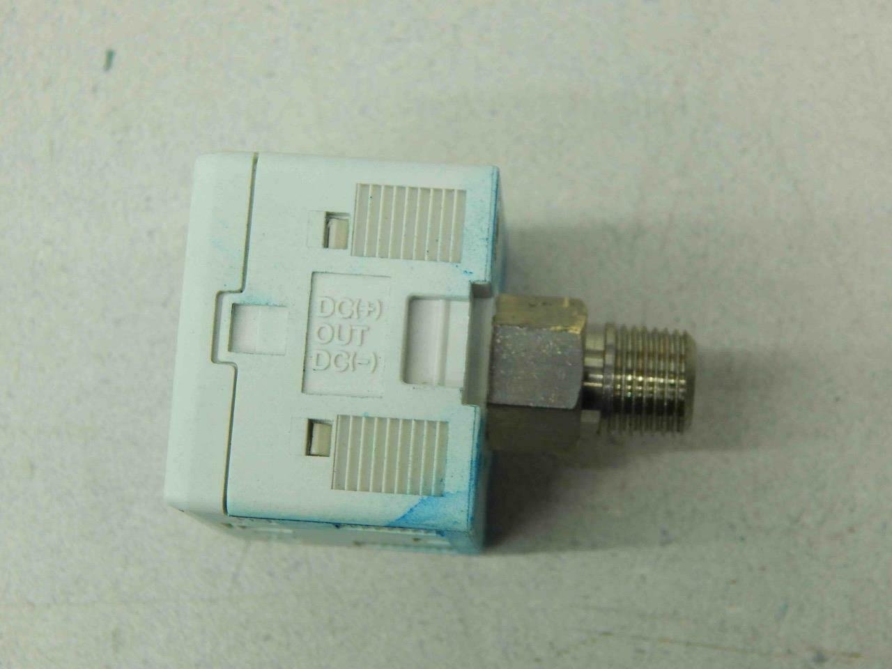 SMC ZSE30-01-65 Vacuum Switch 12-24VDC #01447 - Image 5