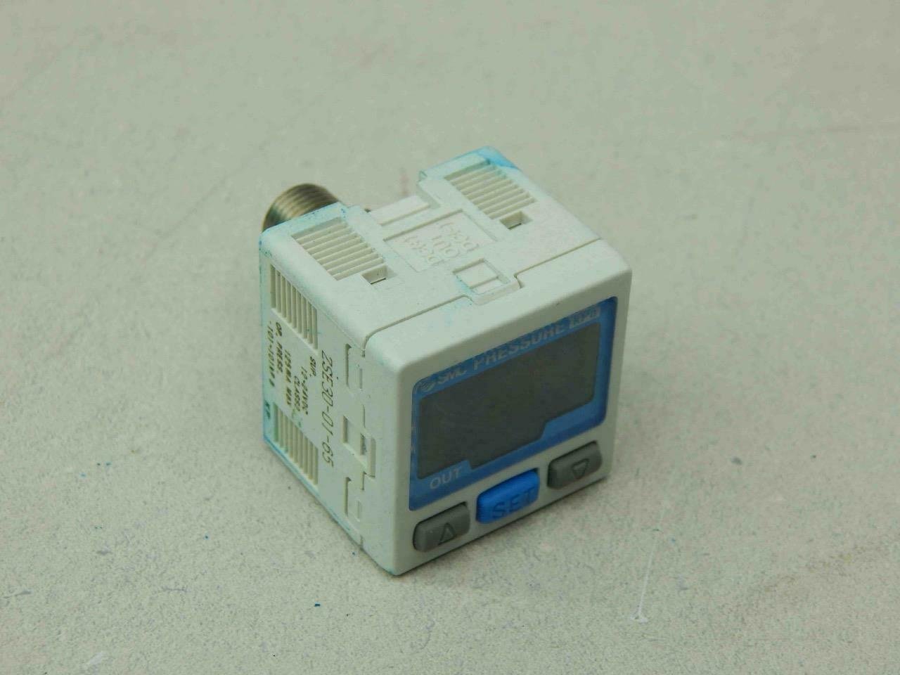 SMC ZSE30-01-65 Vacuum Switch 12-24VDC #01447