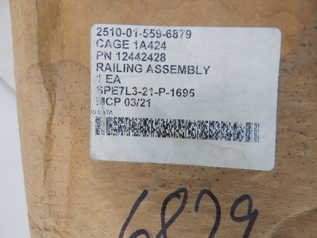 TACOM 12442428, 2510015596879, MTV Railing Assembly - Image 7