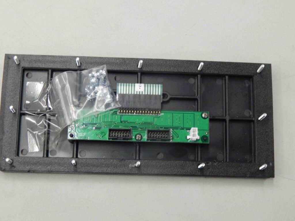 3 Eaton APC10 94V0 Electric Vehicle Plate Charging Station MC