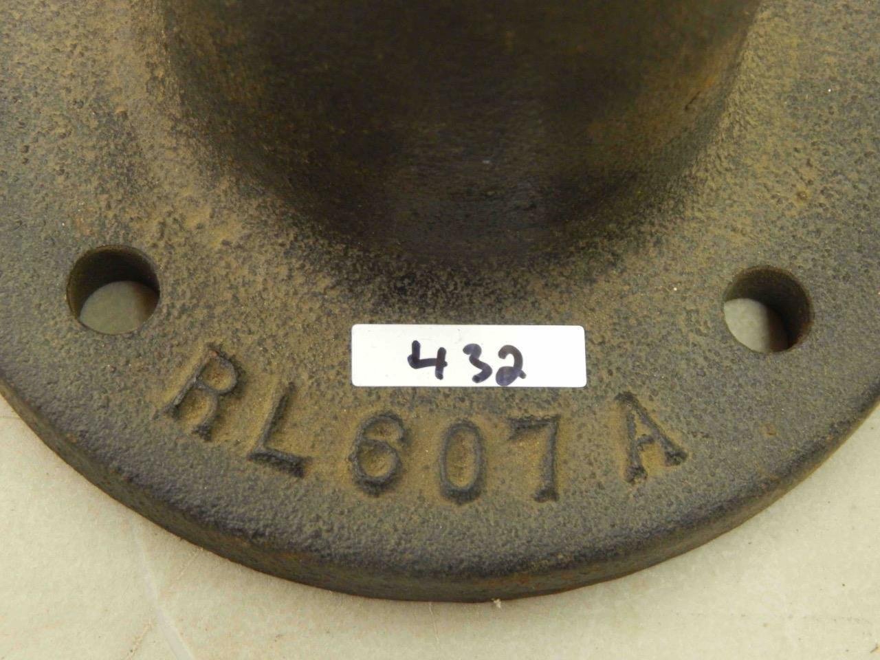 #432 RL607A Cast Iron Flange 2-1/4" Shaft 7-1/4" Base - Image 3