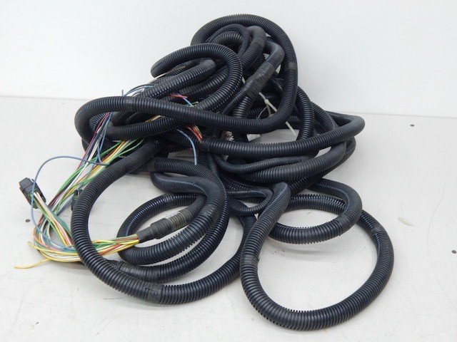 New York City Transit, MCI 88–11–0630, 051013515, Wiring Harness - Image 2