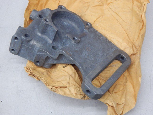 OEM Cummins 3040241 Fan Support L10 Mechanical Engine Bracket - Image 3