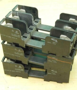 Connectron 613-11 Fuse Holder 100A (Lot of 3) #01466