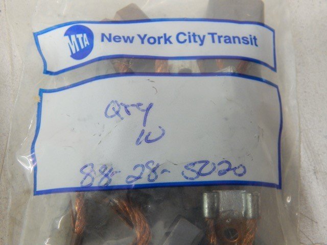 New York City Transit 88–28–5020 Brush (Sold Separately) - Image 4