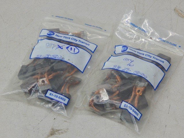 New York City Transit 88–28–5020 Brush (Sold Separately)