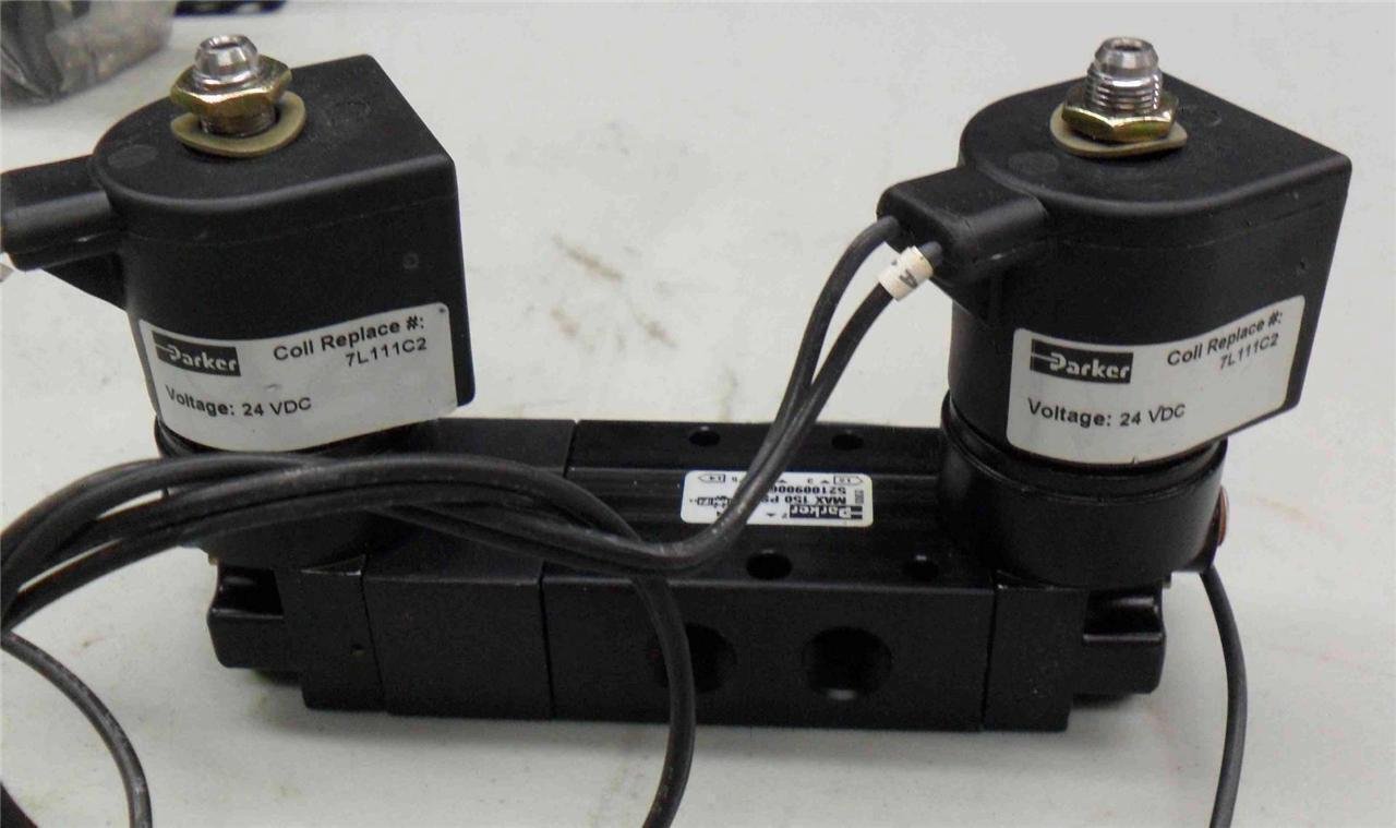 #106 Parker 521009006B 150PSI Valve w/ 2x coils 24vdc - 7L111C2 NEW - Image 5