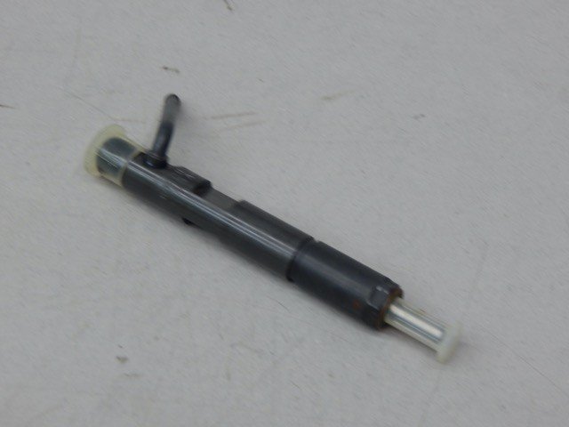 International Navistar 1701146C91, 2910012630073 Fuel Injection Nozzle, Model 36 - Image 3