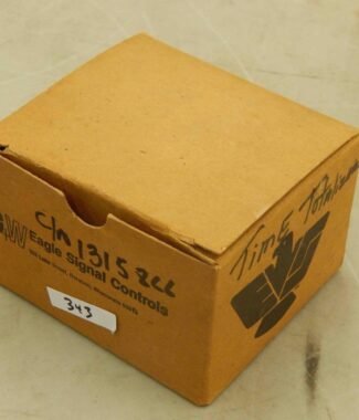 #343 Eagle Signal Controls 1315866 HK500-07 Plastic Cover w/ Key ​- New