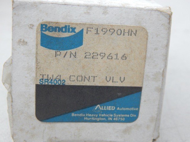 Bendix 229616, E3190N, T- 239092 Differential Lockout Control Valve - Image 2