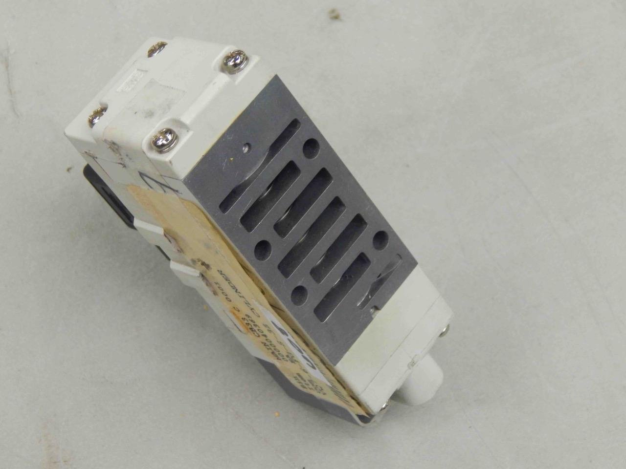 SMC VQ7-6-FG-S-3Z Solenoid Valve - Image 5