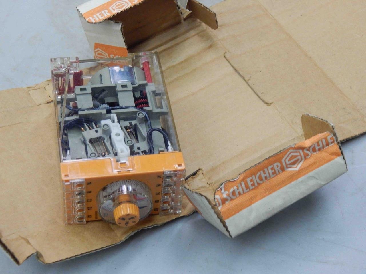 #96 Schleicher Typ SZA 52-S Voltage Relay Nr 323302/1 NEW - Image 3