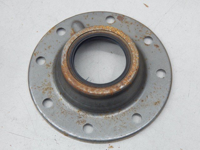 GM 2283894 Seal Cover - Image 3
