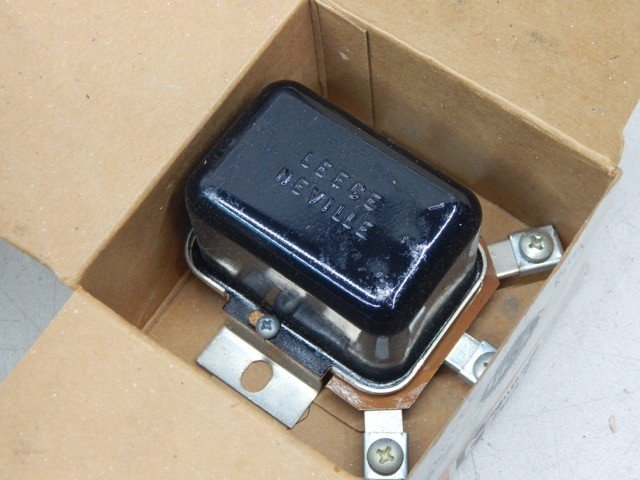 Leece Neville 6010RB, R0016010RB Voltage Regulator - Image 3