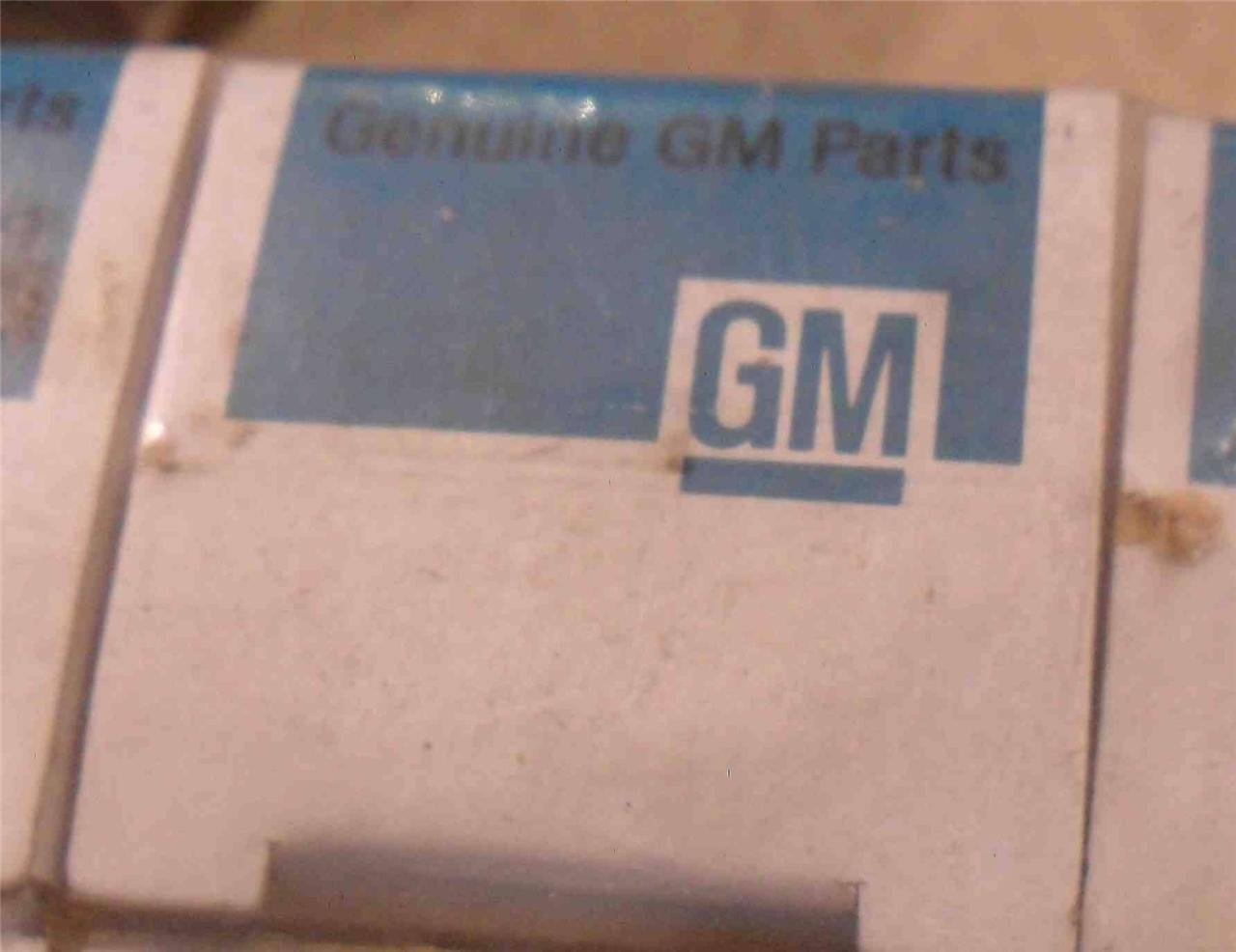 Lot of 4 General Motors GM Breaker 611930 75C7 NEW - Image 5