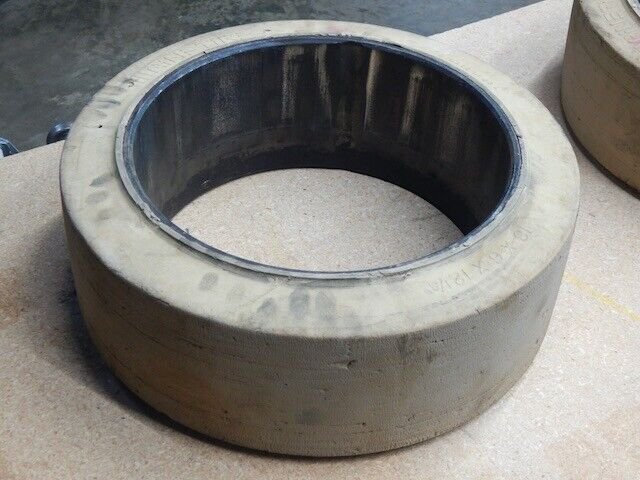 Maine Tire 18x6x12-⅛, Forklift Tire, Solid, Press-on, White, Non-Marking, Smooth