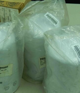 Navistar 1842816C2, 2910015555093 Filter Element (Lot of 4)