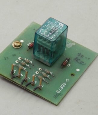 #232 Reliance Electric 600434-WG Relay 24V w/ 0-48679 Relay Base Circuit Board
