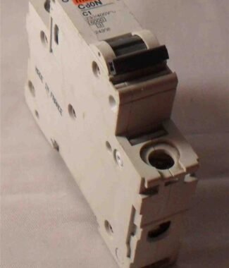 Merlin Gerin MG-24305 1-Pole Miniature Circuit Breaker  24305  230/400V C60N C1