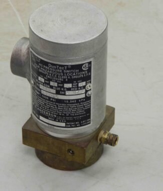 #645 Dwyer Instruments H3-B2SL DuoTect H3 Pressure Switch 1500 PSI MWP 0.5-15