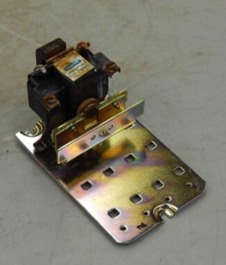 #670 Joslyn Clark 447-9402 Type HR Relay Series A