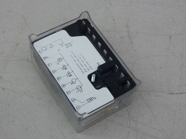 Honeywell 120-24-300, B42000950017, TF-832.1, Flame Control 110/120 V - Image 5