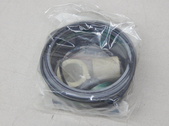 Kalmar 4913075, 3040011088609, Parts Kit (74913075-3, 4860929, 4913075-0) - Image 2