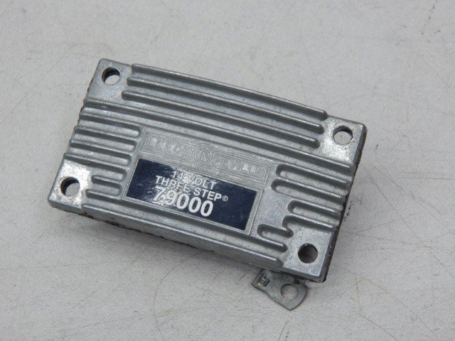 Prestolite 79000, R027079000 Voltage Regulator - Image 3