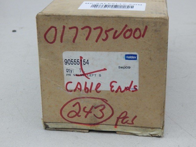 T&B 017775V001, Eyelet, Navy, 60–75, 1–2 AWG, Cable Ends - Image 5