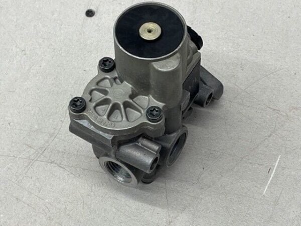 Wabco 472 195 077 0, 472-195-077-0, S472-195-077-0 Modulator SOL ABS Valve - Image 4