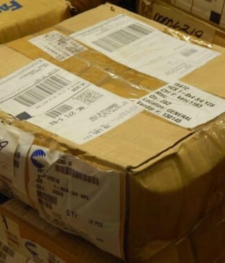 #327 Earnest Material SAE 4140H Hex Cap Screw G8 Size 1-8 X 4-3/4 HPL NEW