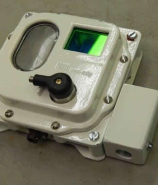 BAE Systems  Utility Light R0078938  R0078938-0302 0MB0409000 6220-01-557-5838