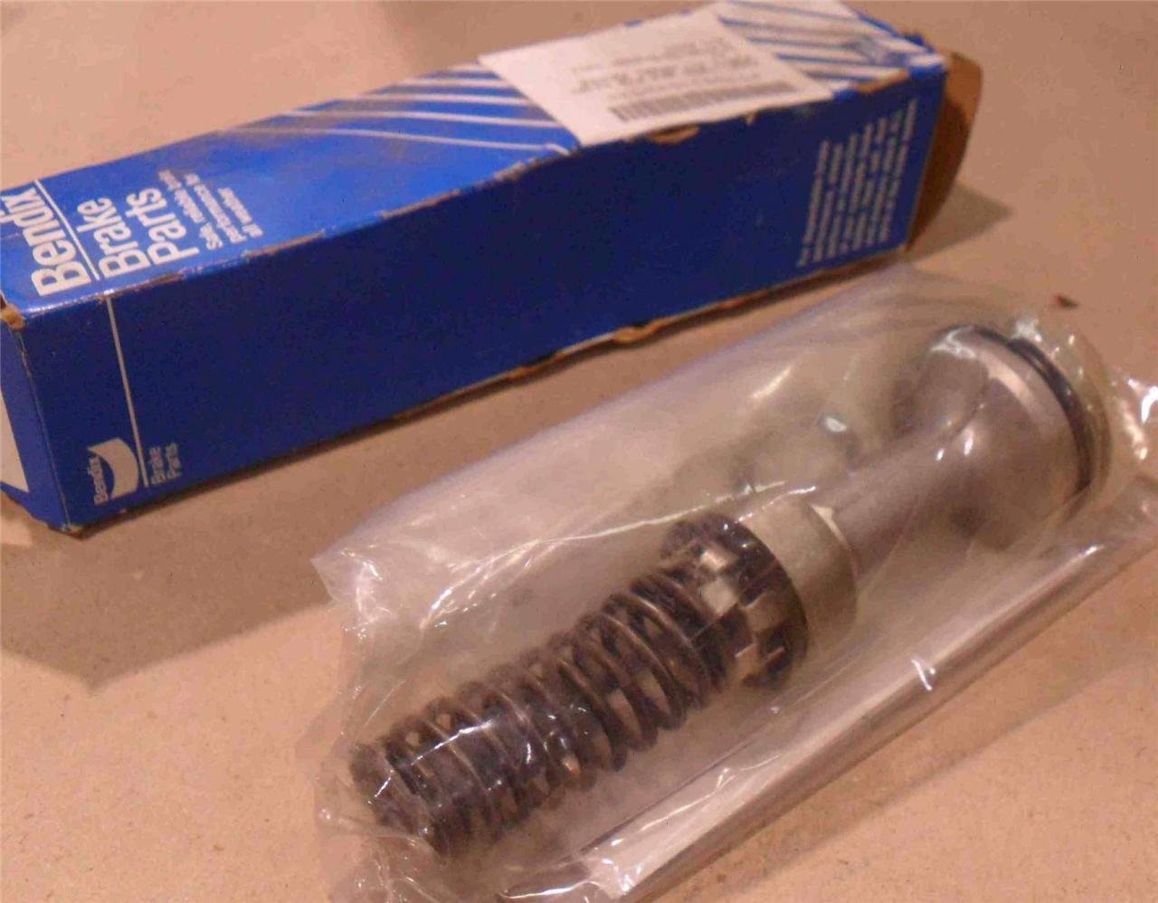 Bendix Master Brake Parts Kit 22381 2530-01-164-6931 NEW