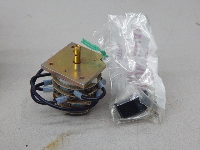 Electroswitch 31904QT, 5930015312975, Rotary Switch, (88-22828) - Image 3