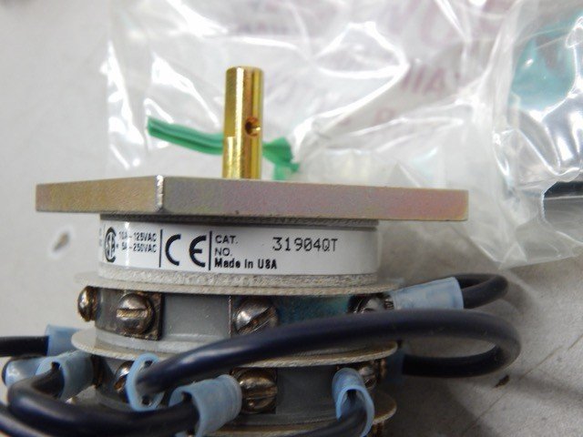 Electroswitch 31904QT, 5930015312975, Rotary Switch, (88-22828) - Image 4