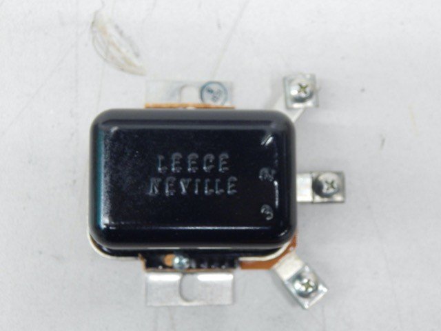 Leece Neville 6010RB, R006010RB Voltage Regulator - Image 3