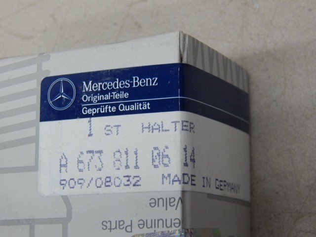 Mercedes-Benz, Dailmer A-673–811–06–14 Mount Bracket Holder Clamp Halter - Image 2