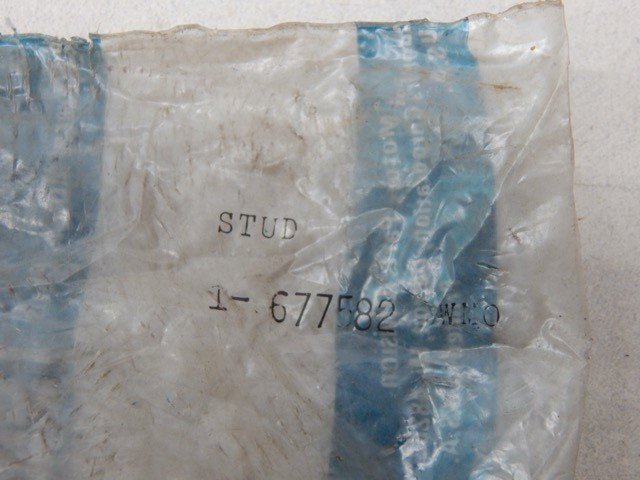 OEM GM 677582 Stud - Image 3